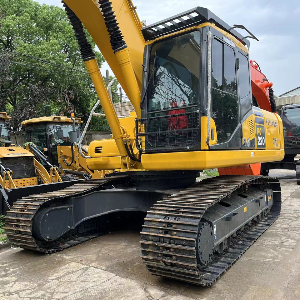 Komatsu PC220-8 Excavator - Верижен багер: снимка 4 Komatsu PC220-8 Excavator - Верижен багер: снимка 4