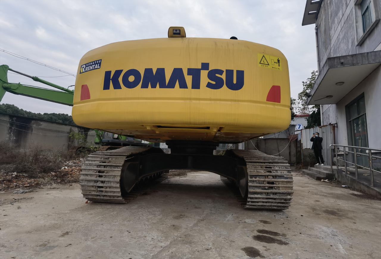 Komatsu PC220-8 Excavator - Верижен багер: снимка 5 Komatsu PC220-8 Excavator - Верижен багер: снимка 5
