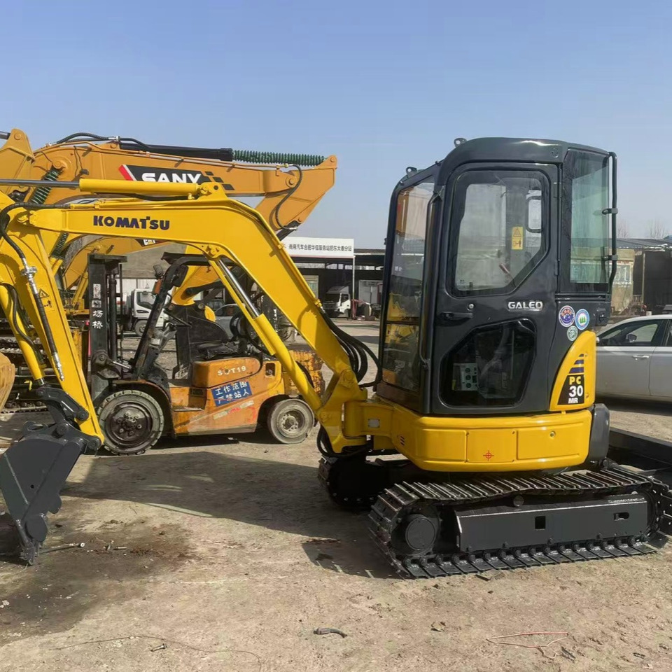 Komatsu PC30 Excavator - Верижен багер: снимка 3 Komatsu PC30 Excavator - Верижен багер: снимка 3