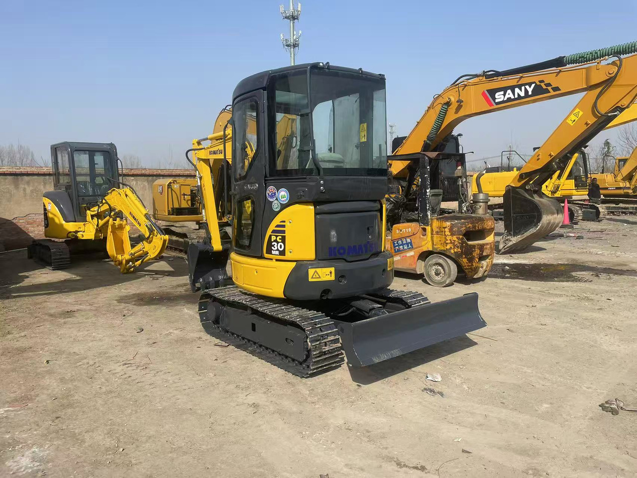 Komatsu PC30 Excavator - Верижен багер: снимка 4 Komatsu PC30 Excavator - Верижен багер: снимка 4