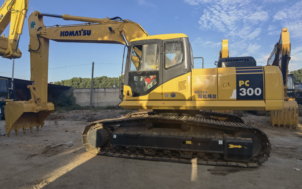 Komatsu PC300-7 Excavator - Верижен багер: снимка 1 Komatsu PC300-7 Excavator - Верижен багер: снимка 1