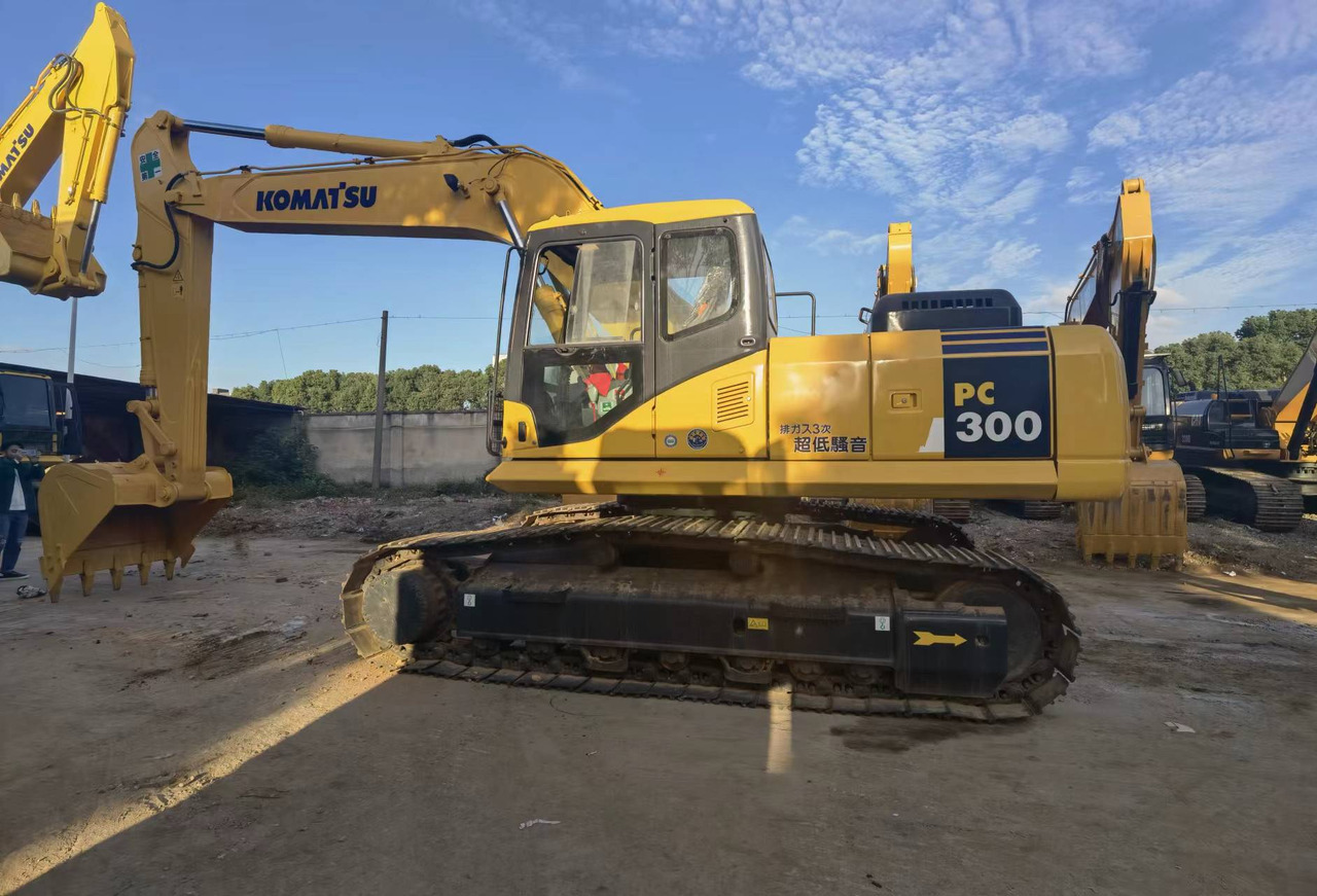 Komatsu PC300-7 Excavator - Верижен багер: снимка 2 Komatsu PC300-7 Excavator - Верижен багер: снимка 2