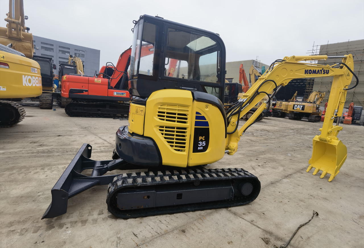Komatsu PC35MR-3 Excavator - Верижен багер: снимка 2 Komatsu PC35MR-3 Excavator - Верижен багер: снимка 2