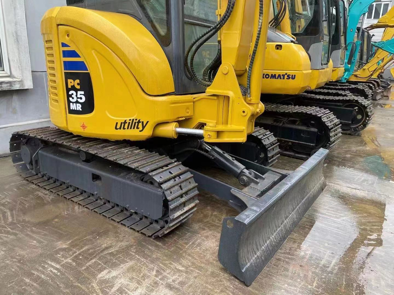 Komatsu PC35MR-3 Excavator - Верижен багер: снимка 2 Komatsu PC35MR-3 Excavator - Верижен багер: снимка 2
