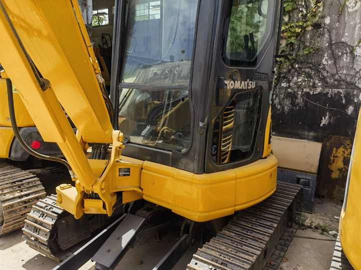 Лизинг на  Komatsu PC35MR-3 excavator Komatsu PC35MR-3 excavator: снимка 6