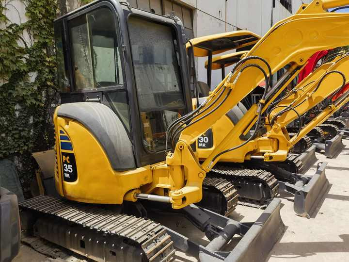 Komatsu PC35MR-3 excavator - Верижен багер: снимка 4 Komatsu PC35MR-3 excavator - Верижен багер: снимка 4