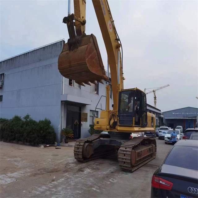 Komatsu PC450 -8 - Верижен багер: снимка 3 Komatsu PC450 -8 - Верижен багер: снимка 3
