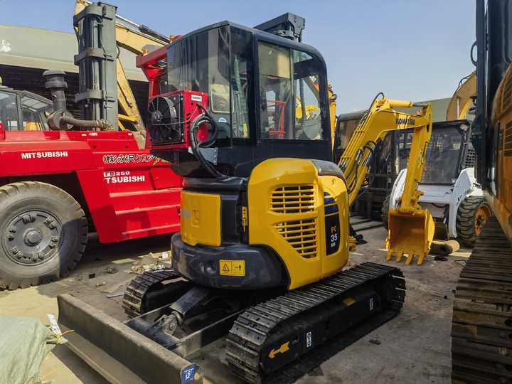 Komatsu mini excavator PC35MR cheap for sale Komatsu digger excavator 3.5 ton used excavator PC35 for sale - Верижен багер: снимка 5 Komatsu mini excavator PC35MR cheap for sale Komatsu digger excavator 3.5 ton used excavator PC35 for sale - Верижен багер: снимка 5