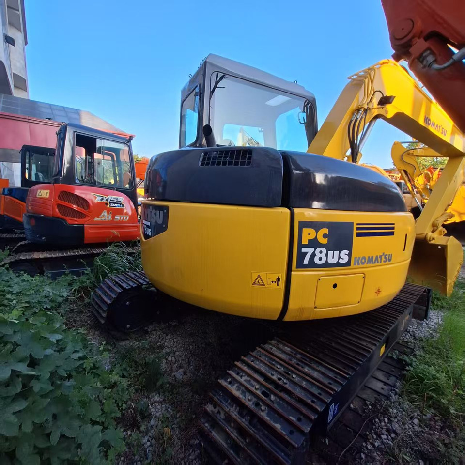 Komatsu pc78us Excavator - Верижен багер: снимка 1 Komatsu pc78us Excavator - Верижен багер: снимка 1