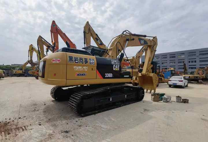 Made In Japan 36 Tons Used Large Excavator Cat336dl Heavy Equipment used CAT 336DL for sale - Багер: снимка 4 Made In Japan 36 Tons Used Large Excavator Cat336dl Heavy Equipment used CAT 336DL for sale - Багер: снимка 4