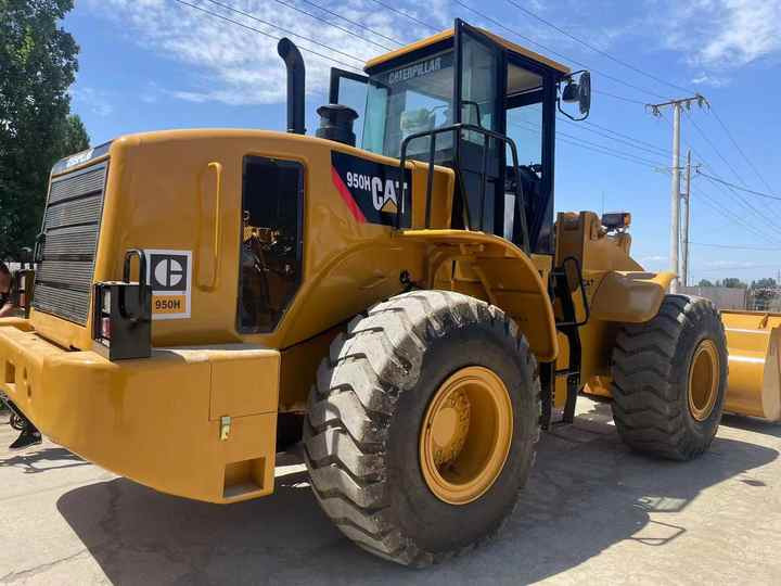 Original Japan Nearly new Used CAT/catapillar second hand 950H loader for sale - Колесен товарач: снимка 4 Original Japan Nearly new Used CAT/catapillar second hand 950H loader for sale - Колесен товарач: снимка 4