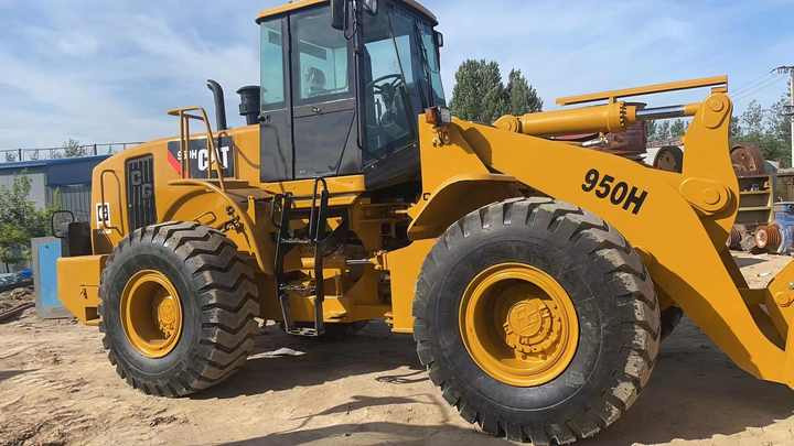 Original Japan Nearly new Used CAT/catapillar second hand 950H loader for sale - Колесен товарач: снимка 2 Original Japan Nearly new Used CAT/catapillar second hand 950H loader for sale - Колесен товарач: снимка 2