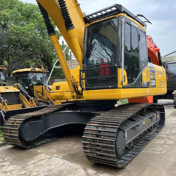 Original Japan cheap used excavator komatsu pc220 pc220-8 22 ton crawler Excavator for Sale - Верижен багер: снимка 3 Original Japan cheap used excavator komatsu pc220 pc220-8 22 ton crawler Excavator for Sale - Верижен багер: снимка 3
