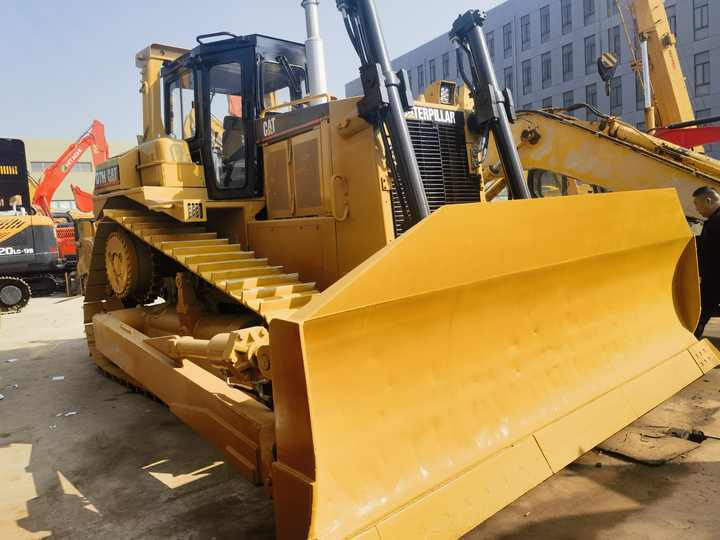 Original Japan made earth-moving bulldozer Caterpillar D7H dozer CAT heavy bulldozer D7 cheap dozer in China - Булдозер: снимка 4 Original Japan made earth-moving bulldozer Caterpillar D7H dozer CAT heavy bulldozer D7 cheap dozer in China - Булдозер: снимка 4