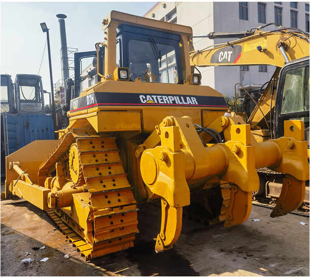 Original Japan made earth-moving bulldozer Caterpillar D7H dozer CAT heavy bulldozer D7 cheap dozer in China - Булдозер: снимка 1 Original Japan made earth-moving bulldozer Caterpillar D7H dozer CAT heavy bulldozer D7 cheap dozer in China - Булдозер: снимка 1