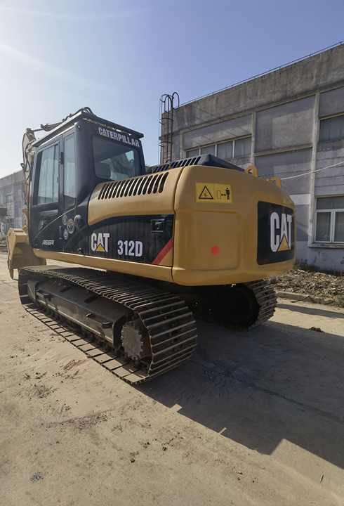 Second hand original japanese CAT312D Japan direct sales CAT 312D used caterpillar cat312d for sale - Верижен багер: снимка 5 Second hand original japanese CAT312D Japan direct sales CAT 312D used caterpillar cat312d for sale - Верижен багер: снимка 5