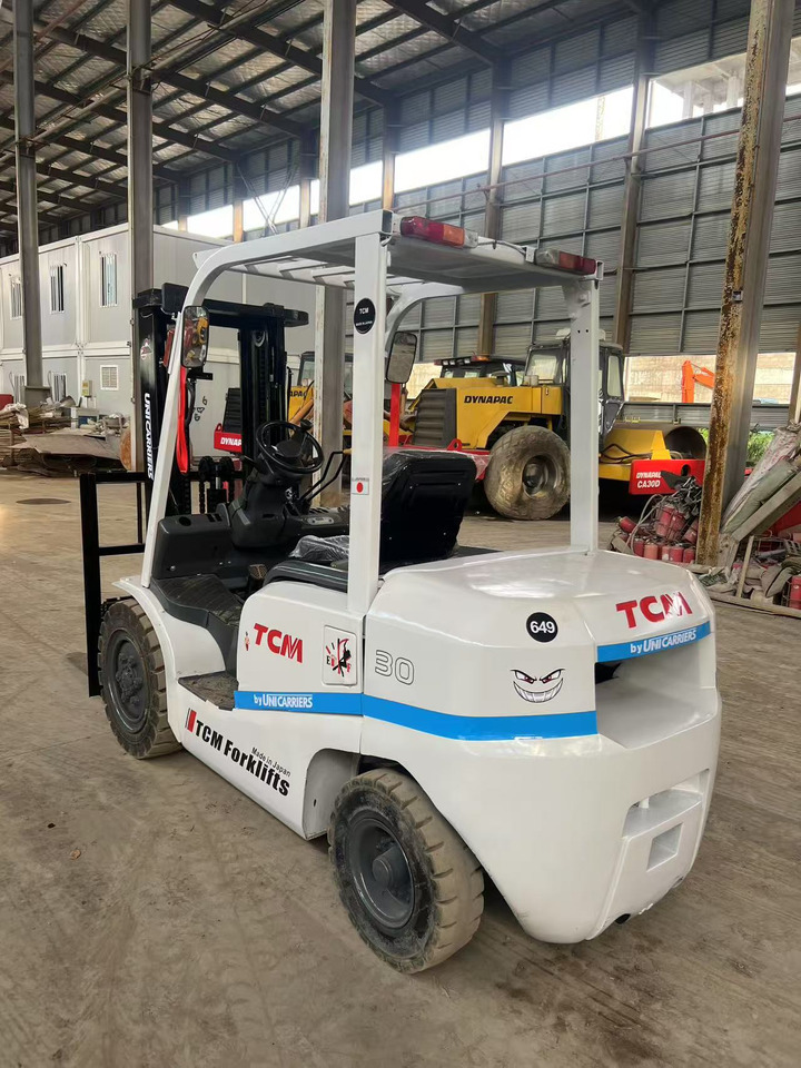TCM FD30 Forklift - Дизелов мотокар: снимка 4 TCM FD30 Forklift - Дизелов мотокар: снимка 4
