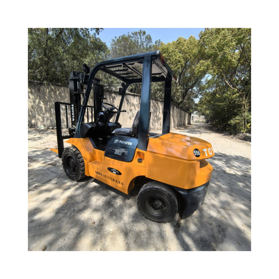 Toyota FD30 Forklift - Дизелов мотокар: снимка 2 Toyota FD30 Forklift - Дизелов мотокар: снимка 2