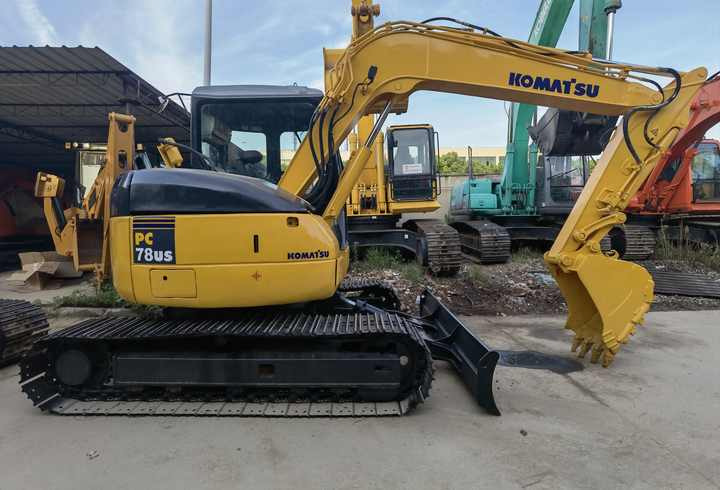 Used Japan Original 7ton Komatsu PC78US Excavator Komatsu used Excavator With High Quality Engine For Sale - Багер: снимка 3 Used Japan Original 7ton Komatsu PC78US Excavator Komatsu used Excavator With High Quality Engine For Sale - Багер: снимка 3