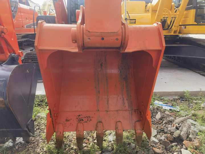 Used Original Japan excavator Hitachi ZX200-3G second hand excavator machine for sale - Верижен багер: снимка 5 Used Original Japan excavator Hitachi ZX200-3G second hand excavator machine for sale - Верижен багер: снимка 5