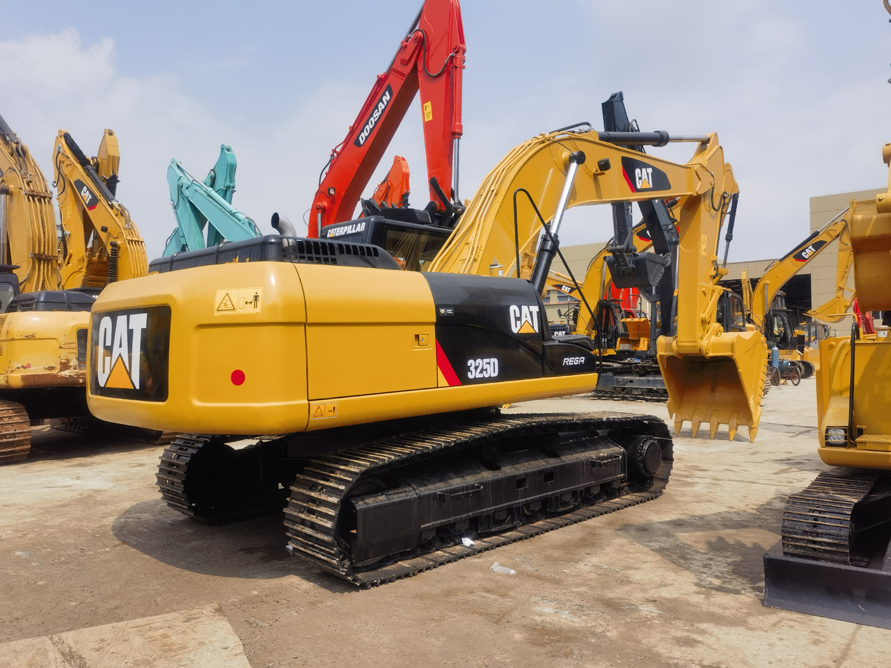 Cat325d excavators - Верижен багер: снимка 2 Cat325d excavators - Верижен багер: снимка 2