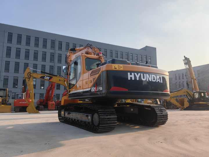 Good condition Hyundai used excavator Crawler excavator 220LC-9S cheap price for sale - Верижен багер: снимка 5 Good condition Hyundai used excavator Crawler excavator 220LC-9S cheap price for sale - Верижен багер: снимка 5