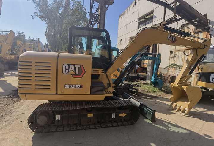 Hot sale earth moving used mini excavator CAT 305.5E2 with nice condition in stock - Верижен багер: снимка 2 Hot sale earth moving used mini excavator CAT 305.5E2 with nice condition in stock - Верижен багер: снимка 2