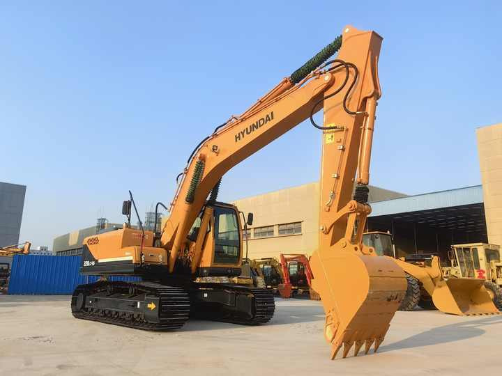 Hot sale high quality Hyundai 220LC-9S used crawler excavator 305LC-9T Hyundai used excavator for sale - Верижен багер: снимка 5 Hot sale high quality Hyundai 220LC-9S used crawler excavator 305LC-9T Hyundai used excavator for sale - Верижен багер: снимка 5