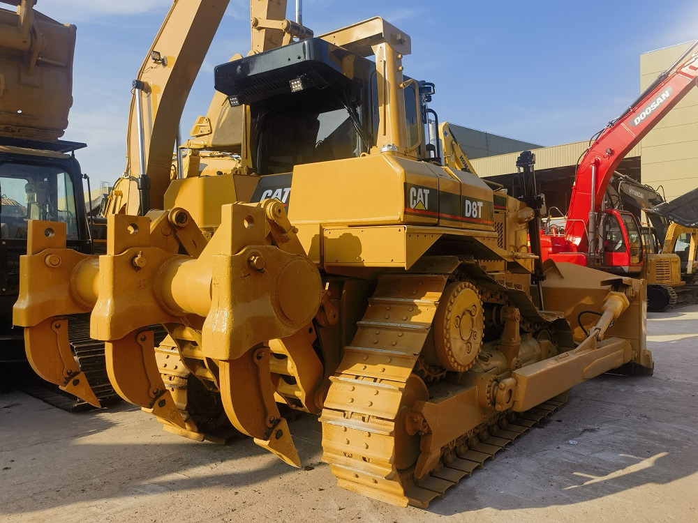 Used cat d8r bulldozer - Булдозер: снимка 2 Used cat d8r bulldozer - Булдозер: снимка 2