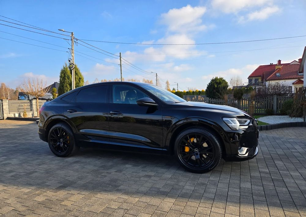 Audi e-tron 55 Quattro S Line - Лек автомобил: снимка 3 Audi e-tron 55 Quattro S Line - Лек автомобил: снимка 3