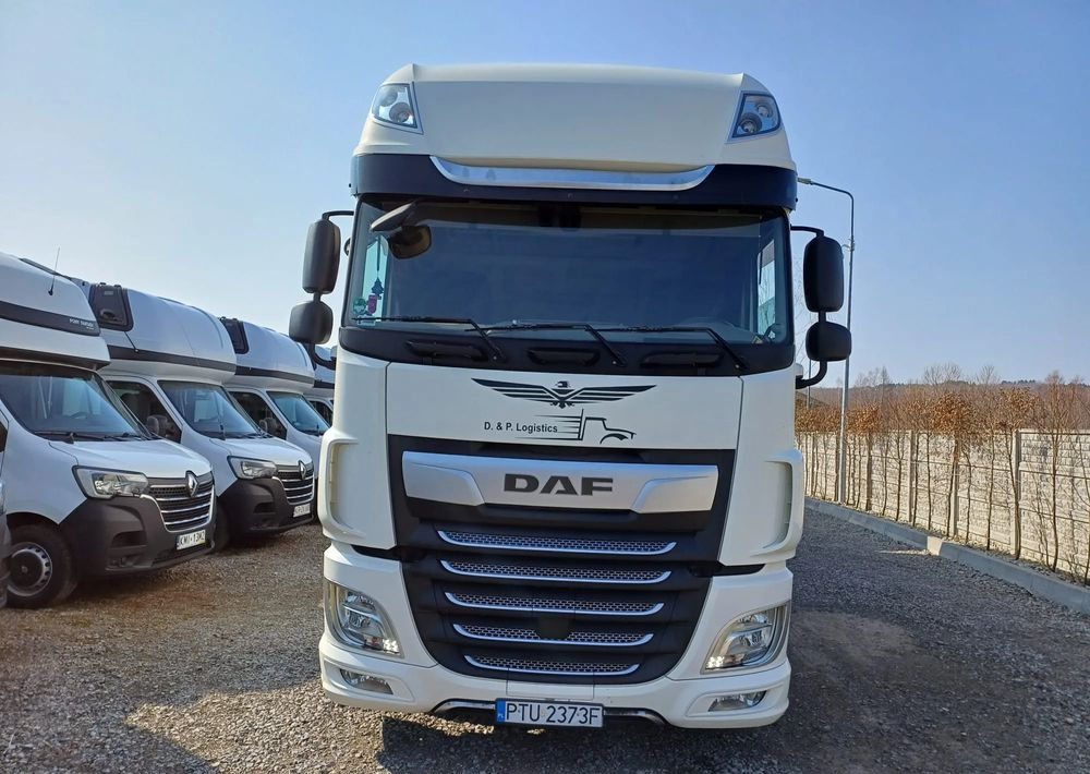 DAF XF 480 SUPER SPACE CAB / ZESTAW TANDEM PRZEJAZDOWY 120m3 - Камион с брезент: снимка 5 DAF XF 480 SUPER SPACE CAB / ZESTAW TANDEM PRZEJAZDOWY 120m3 - Камион с брезент: снимка 5