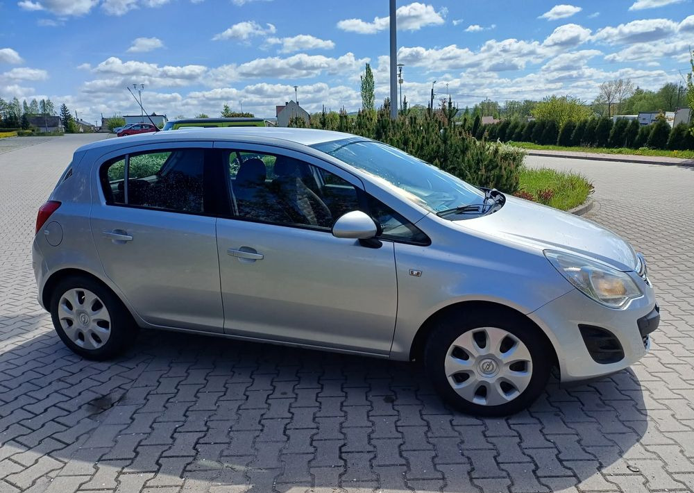 Opel Corsa 1.2 16V Graphite - Лек автомобил: снимка 3 Opel Corsa 1.2 16V Graphite - Лек автомобил: снимка 3