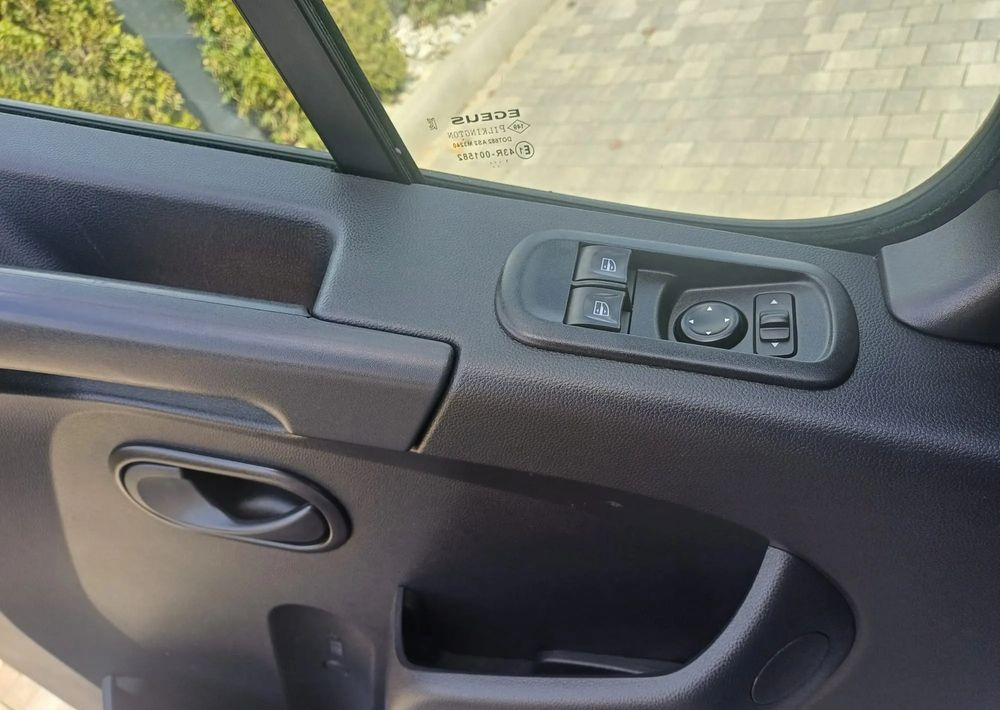 Renault Master 2.3dci 168KM 10palet 2022rok - Брезентов бус: снимка 5 Renault Master 2.3dci 168KM 10palet 2022rok - Брезентов бус: снимка 5