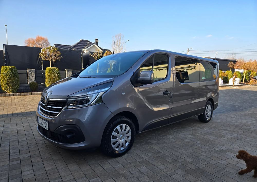 Renault Trafic Grand SpaceClass 2.0 dCi EDC - Микробус, Пътнически бус: снимка 2 Renault Trafic Grand SpaceClass 2.0 dCi EDC - Микробус, Пътнически бус: снимка 2
