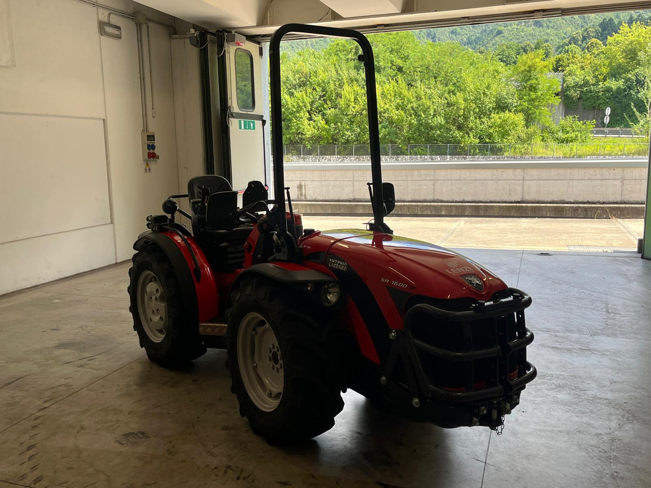 ANTONIO CARRARO INFINITY SR 7600 - Трактор: снимка 4 ANTONIO CARRARO INFINITY SR 7600 - Трактор: снимка 4