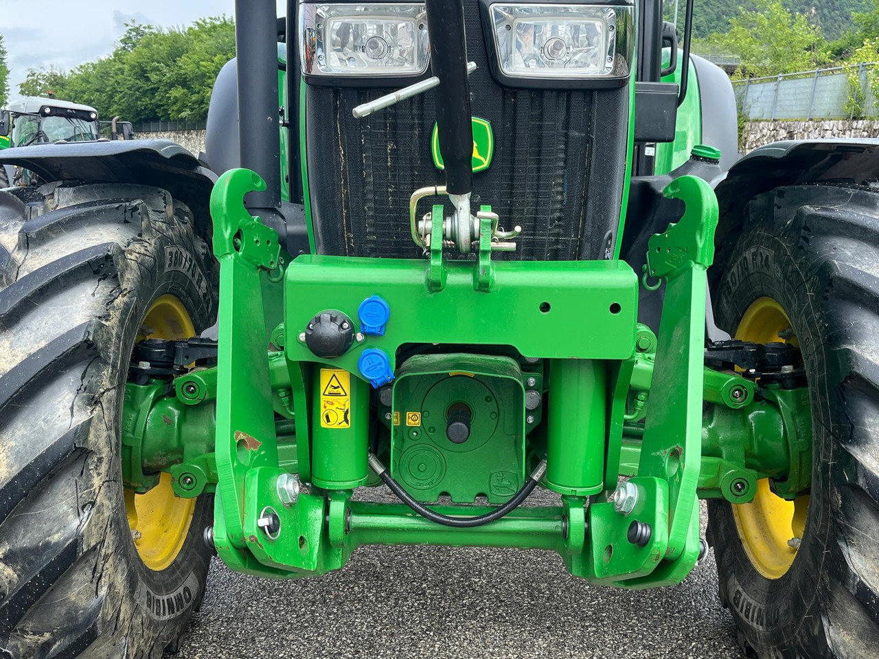 JOHN DEERE 5115R - Трактор: снимка 4 JOHN DEERE 5115R - Трактор: снимка 4