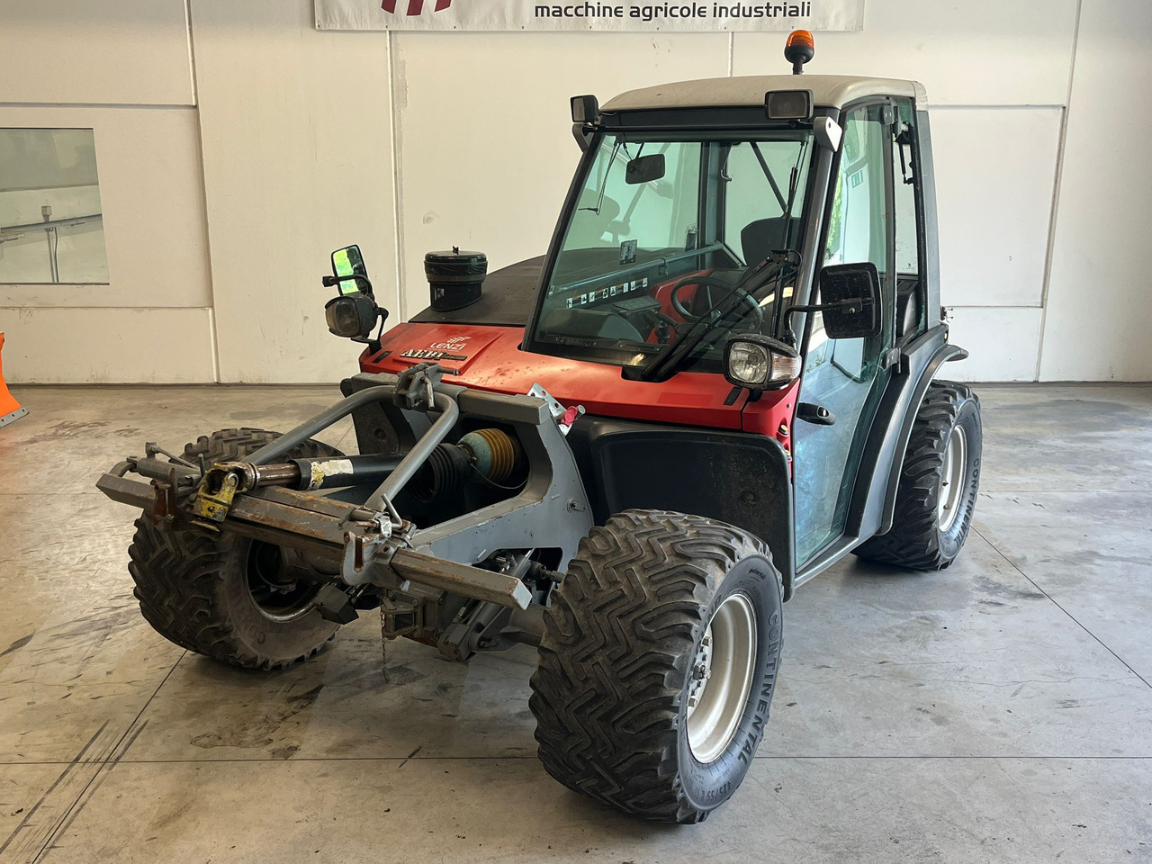 TRATTORE AEBI TT 270 - Трактор: снимка 2 TRATTORE AEBI TT 270 - Трактор: снимка 2