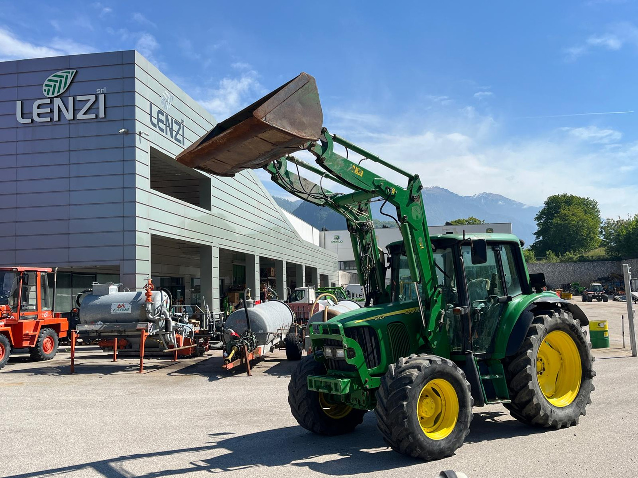 TRATTORE JOHN DEERE 6320 - Трактор: снимка 1 TRATTORE JOHN DEERE 6320 - Трактор: снимка 1