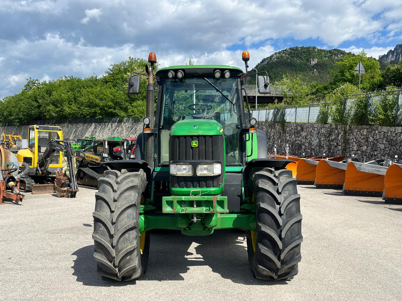 TRATTORE JOHN DEERE 6920S - Трактор: снимка 5 TRATTORE JOHN DEERE 6920S - Трактор: снимка 5