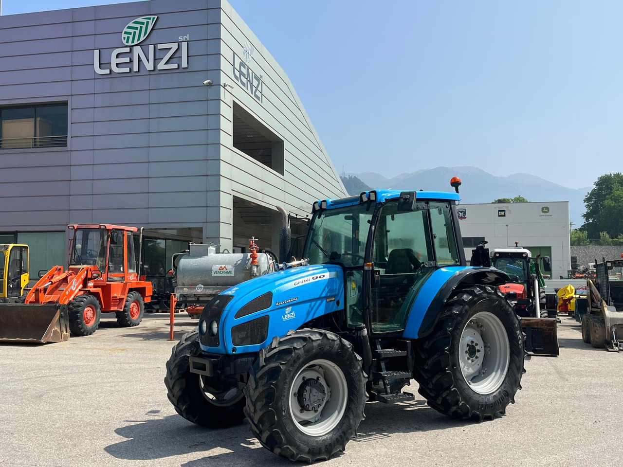TRATTORE LANDINI GHIBLI 90 - Трактор: снимка 1 TRATTORE LANDINI GHIBLI 90 - Трактор: снимка 1
