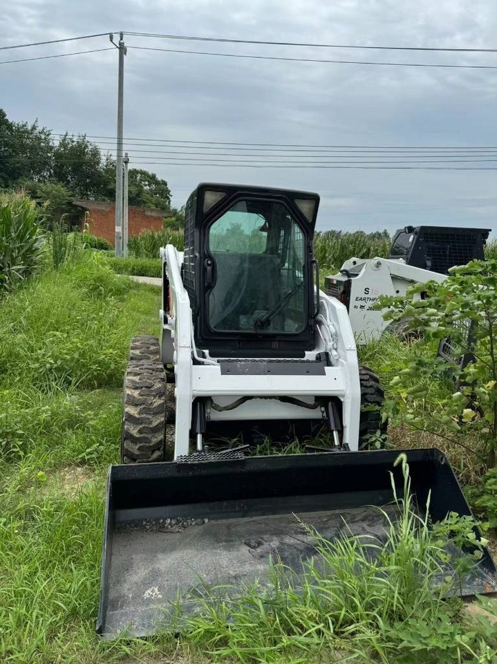 Bobcat S 160 - Мини челен товарач: снимка 4 Bobcat S 160 - Мини челен товарач: снимка 4