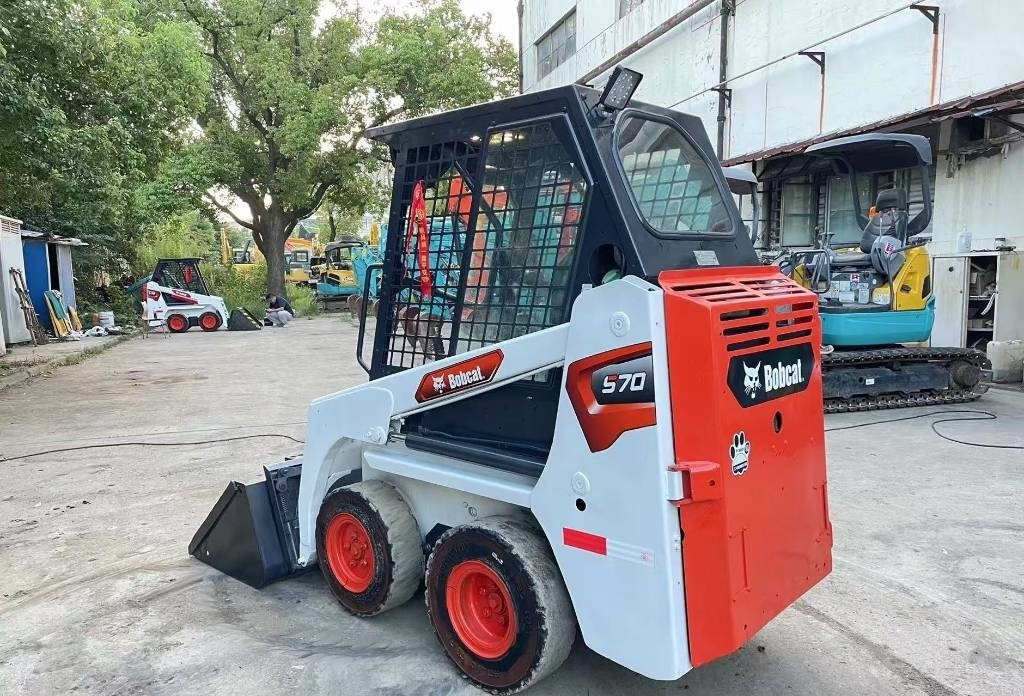 Мини челен товарач Bobcat S 70: снимка 8
