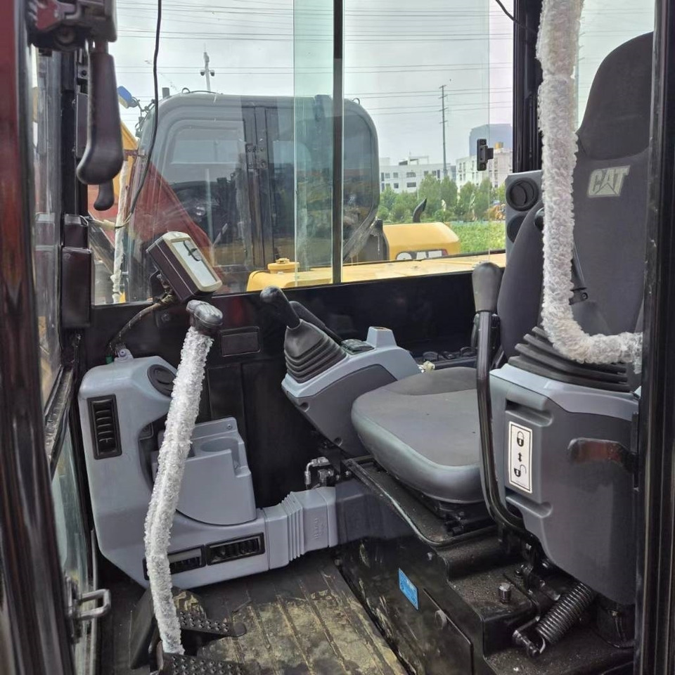 CAT 305  - Мини багер: снимка 5 CAT 305  - Мини багер: снимка 5