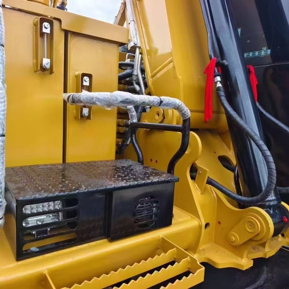 CAT 307 - Мини багер: снимка 3 CAT 307 - Мини багер: снимка 3