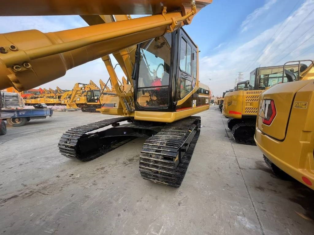 CAT 320 B  - Верижен багер: снимка 2 CAT 320 B  - Верижен багер: снимка 2