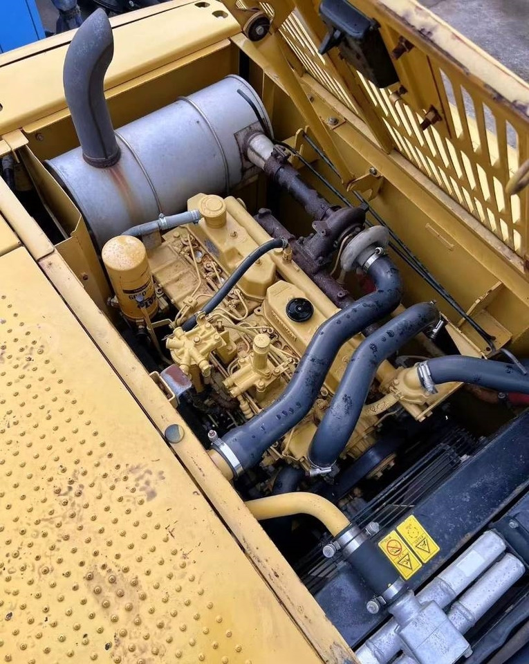 CAT 320 C - Верижен багер: снимка 4 CAT 320 C - Верижен багер: снимка 4