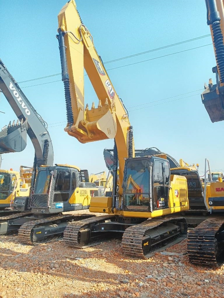 CAT 320 GC - Верижен багер: снимка 2 CAT 320 GC - Верижен багер: снимка 2