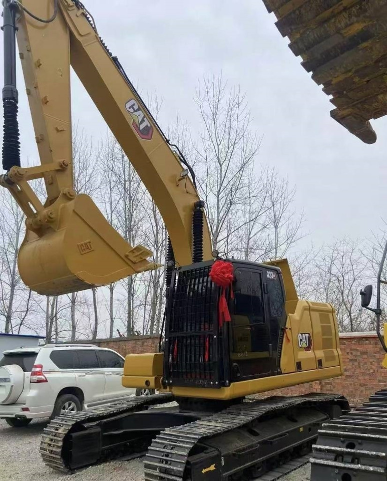 CAT 323 - Верижен багер: снимка 1 CAT 323 - Верижен багер: снимка 1