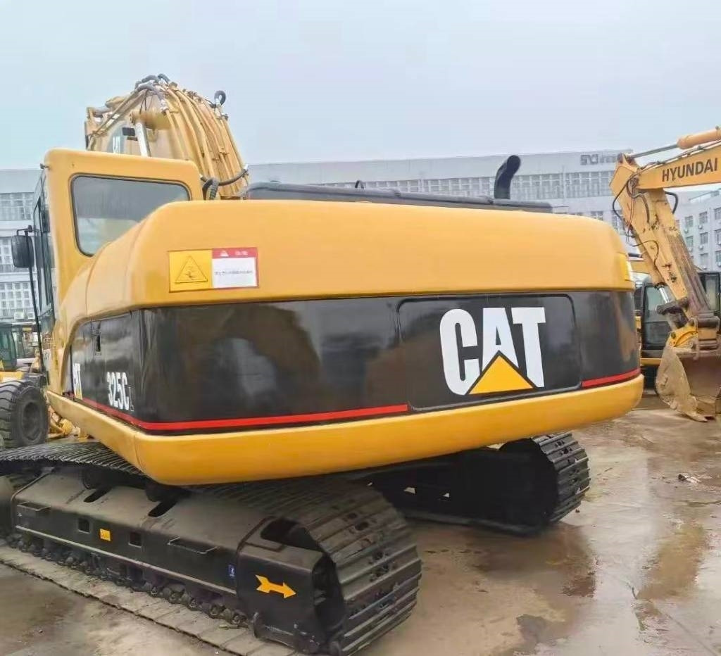 CAT 325 C - Верижен багер: снимка 3 CAT 325 C - Верижен багер: снимка 3