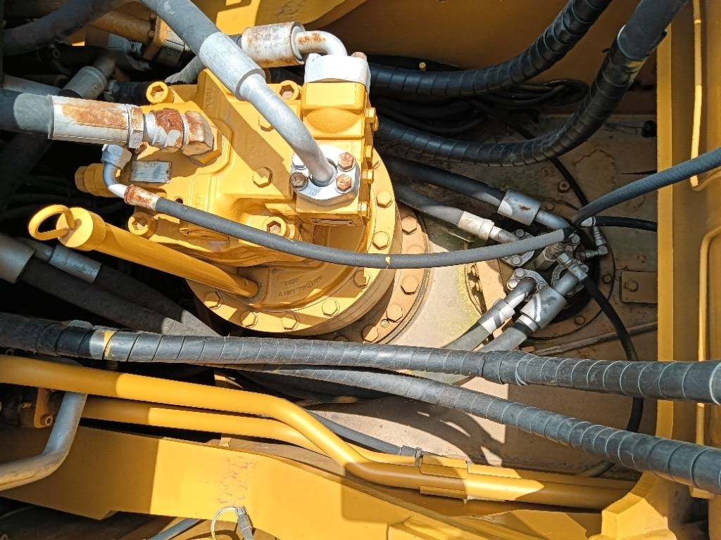 CAT 325 D - Верижен багер: снимка 3 CAT 325 D - Верижен багер: снимка 3